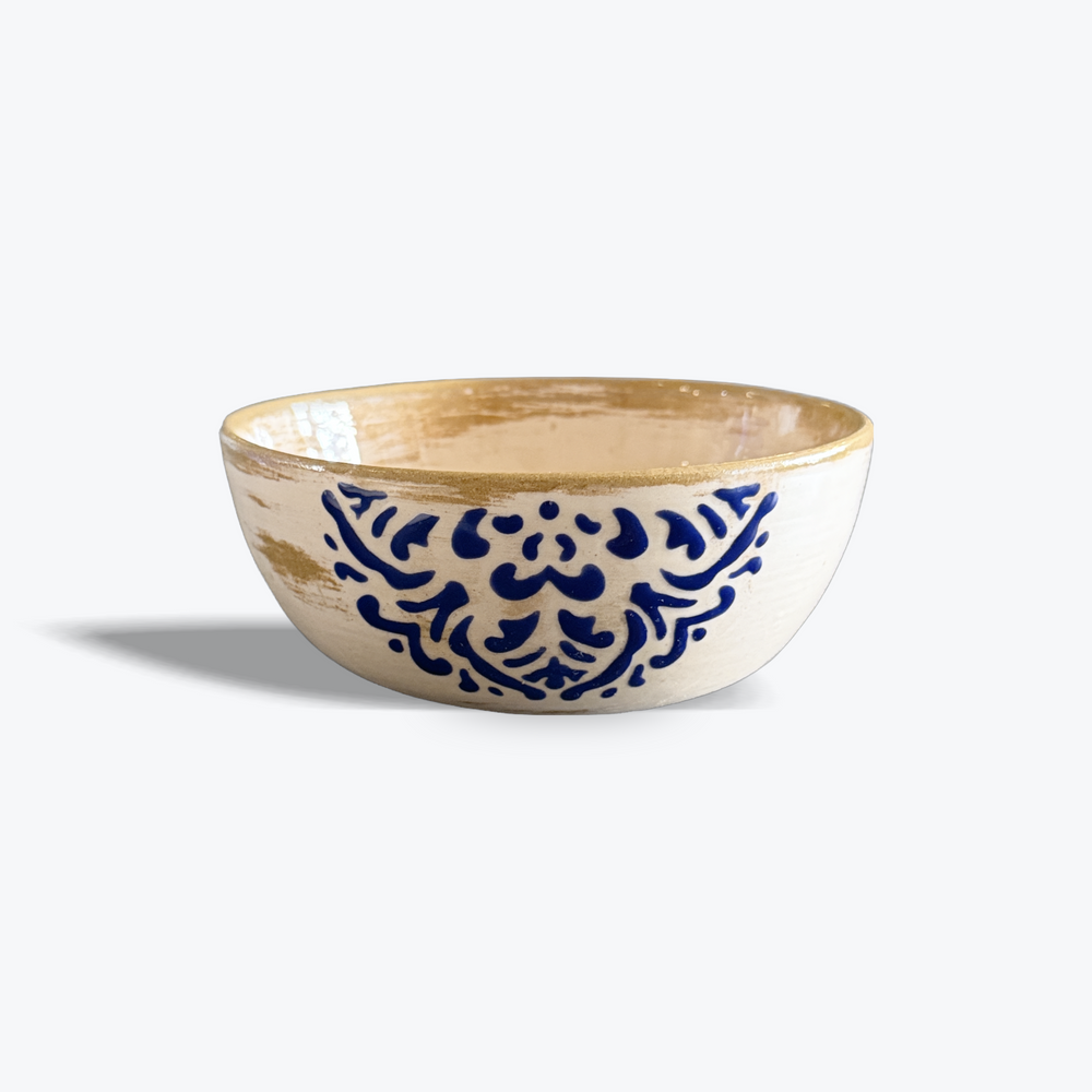 16 cm hand-painted ceramic serving bowl with cobalt blue motif