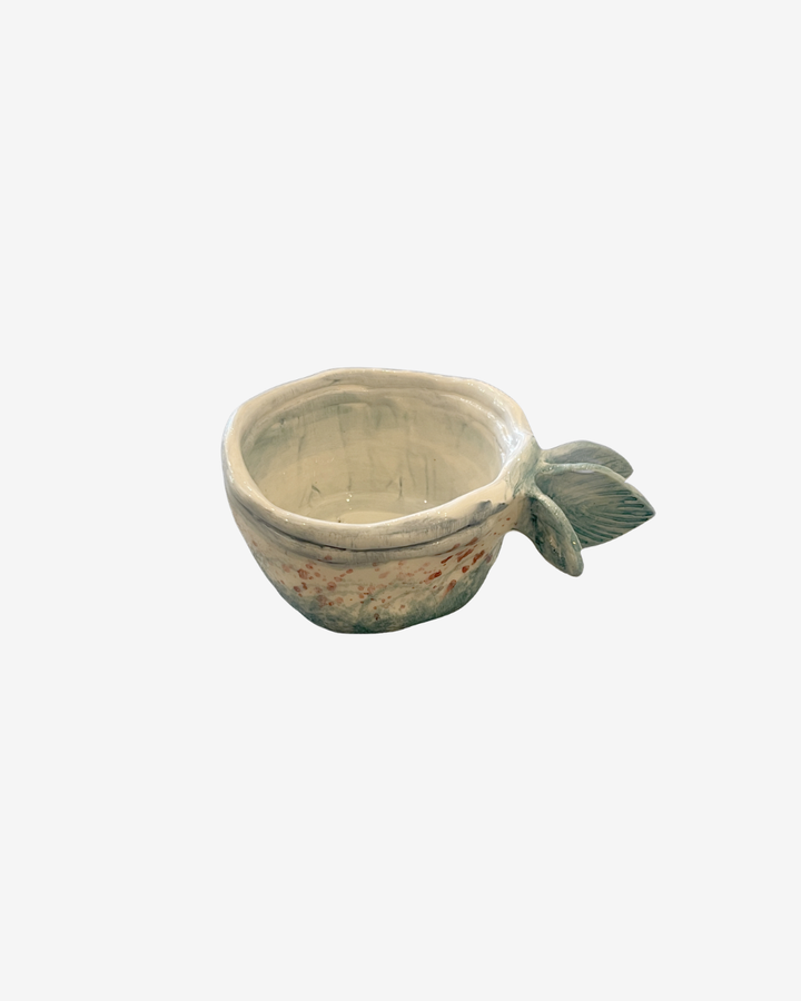Barg Handcrafted Leaf-Detailed Ceramic Cup