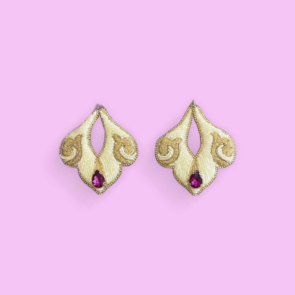earring (liliyom)